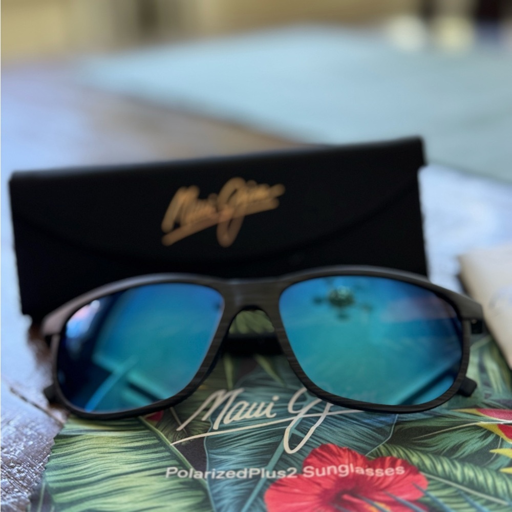 NWT Maui Jim Lele Kawa Blue Polarized Sunglasses